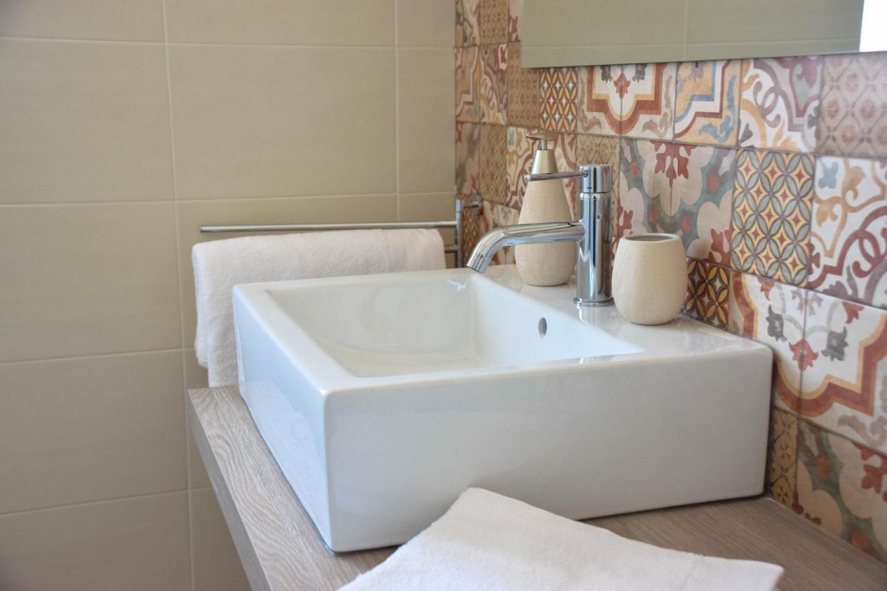 Accomodati B&B Marina di Gioiosa Ionica ภายนอก รูปภาพ