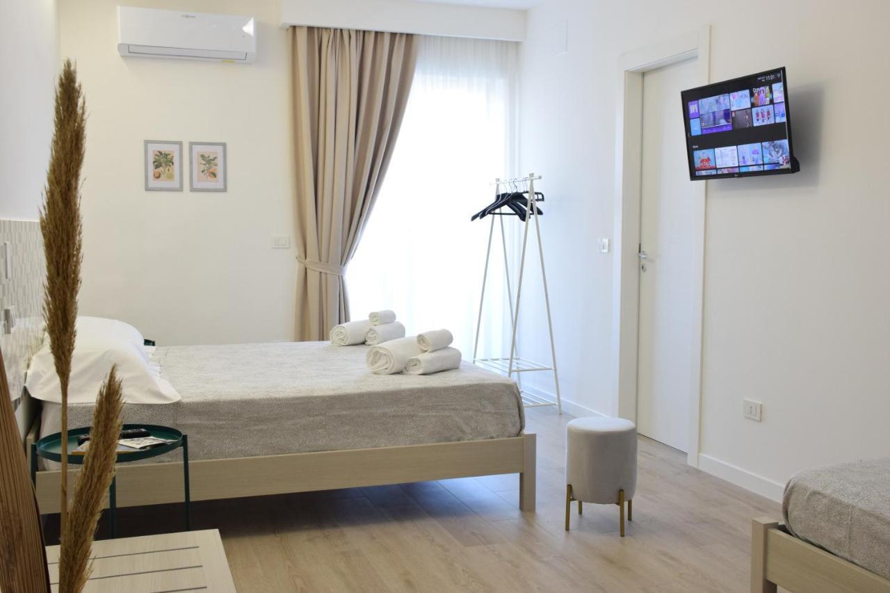 Accomodati B&B Marina di Gioiosa Ionica ภายนอก รูปภาพ