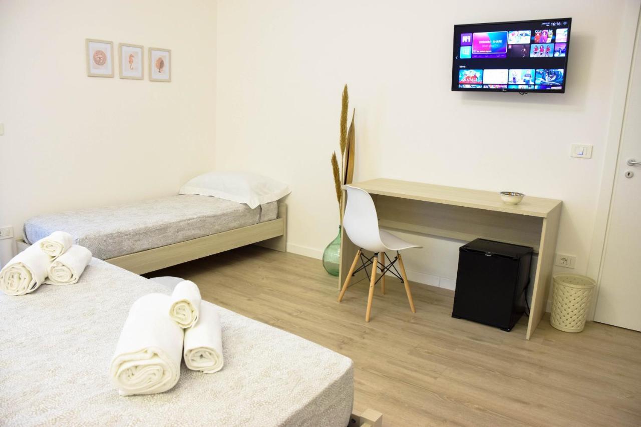 Accomodati B&B Marina di Gioiosa Ionica ภายนอก รูปภาพ