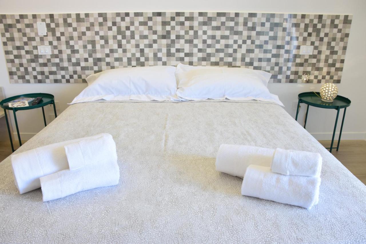 Accomodati B&B Marina di Gioiosa Ionica ภายนอก รูปภาพ