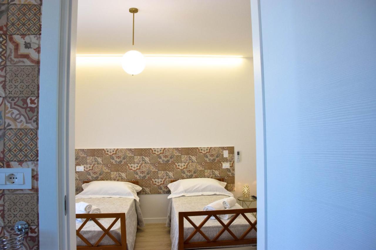Accomodati B&B Marina di Gioiosa Ionica ภายนอก รูปภาพ