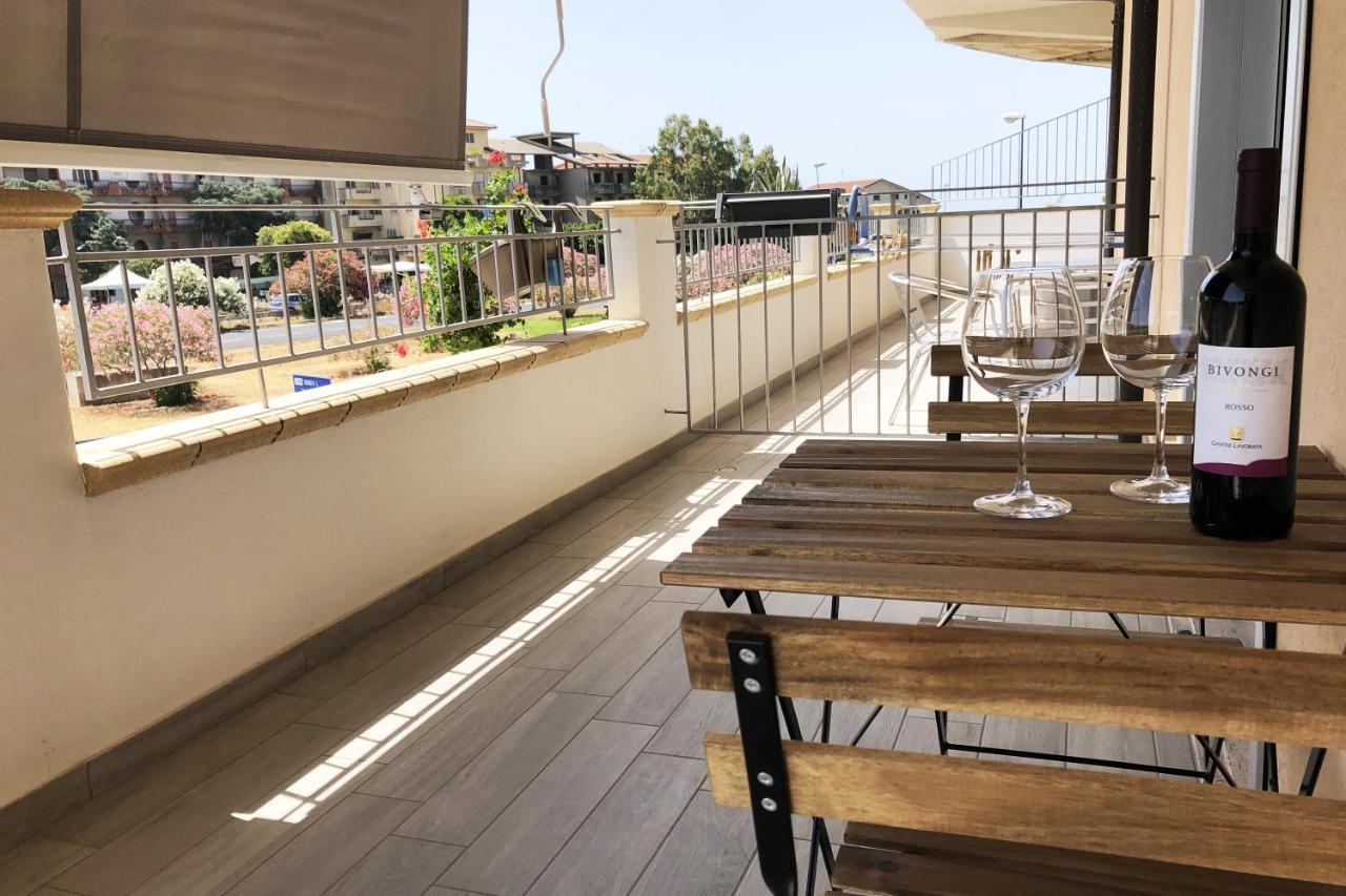 Accomodati B&B Marina di Gioiosa Ionica ภายนอก รูปภาพ