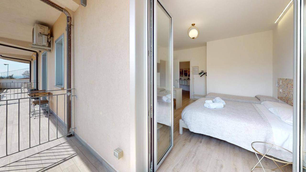 Accomodati B&B Marina di Gioiosa Ionica ภายนอก รูปภาพ